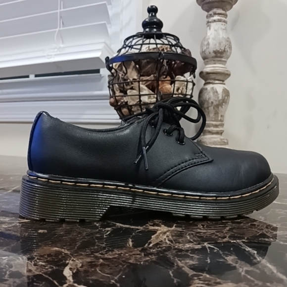 Dr. Martens Other - Dr. Martens 1461 J Softy Leather Bouncing Soles Shoes Size 1 Youth Unisex